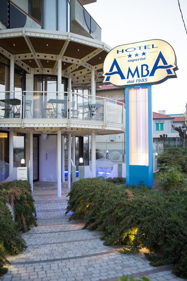 Amba Hotel Rímini Exterior foto