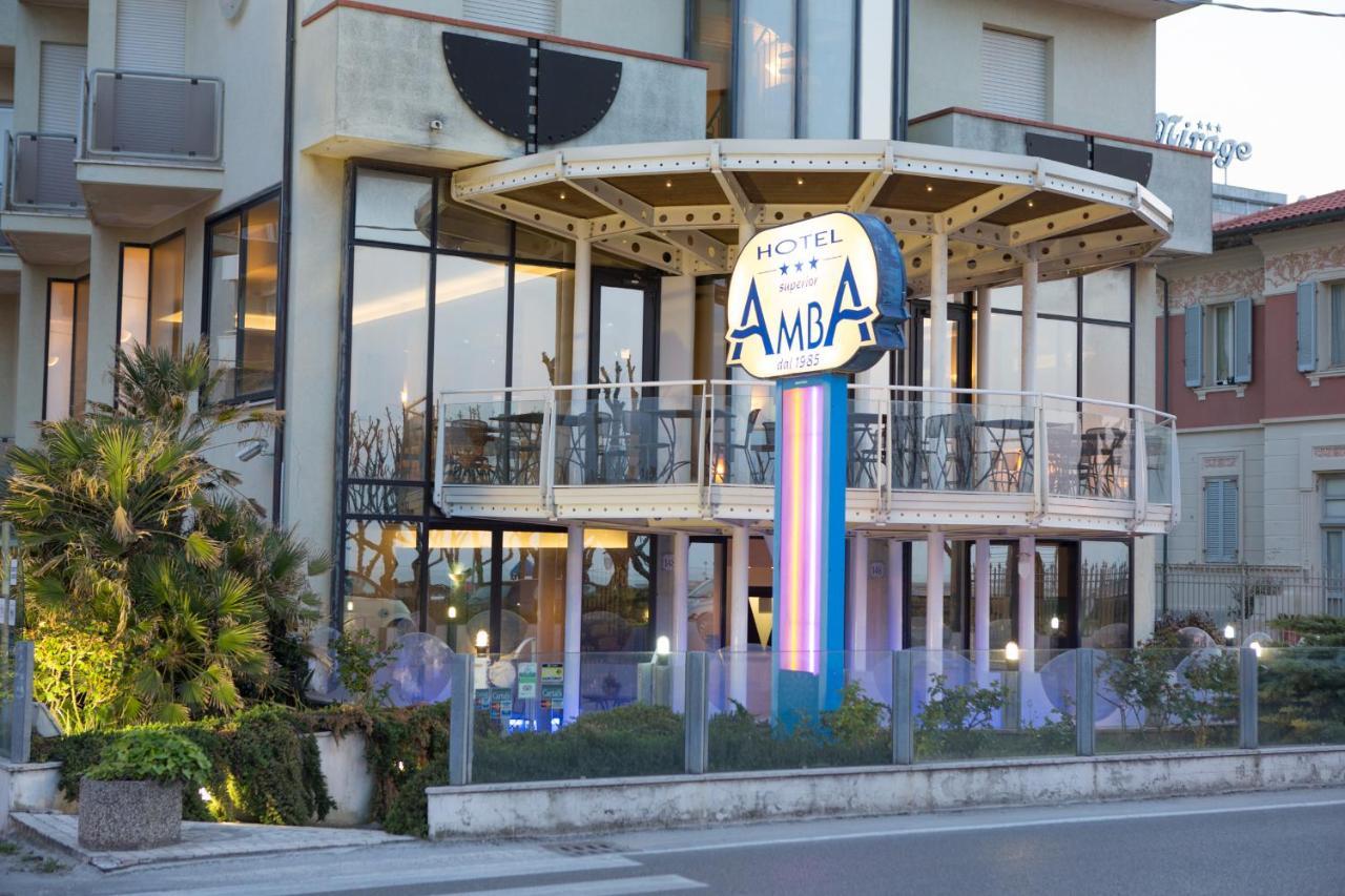 Amba Hotel Rímini Exterior foto